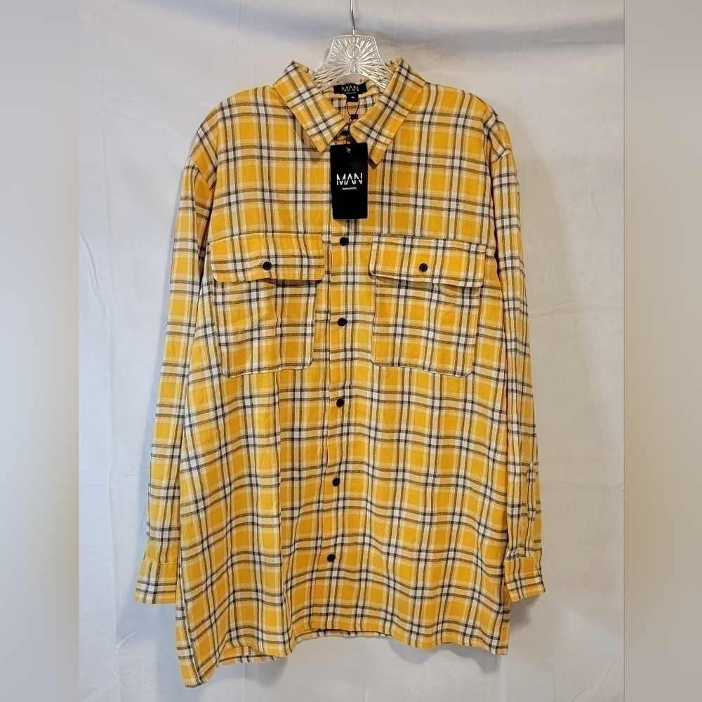 BOOHOOMAN Casual Button Down Shirt NWT